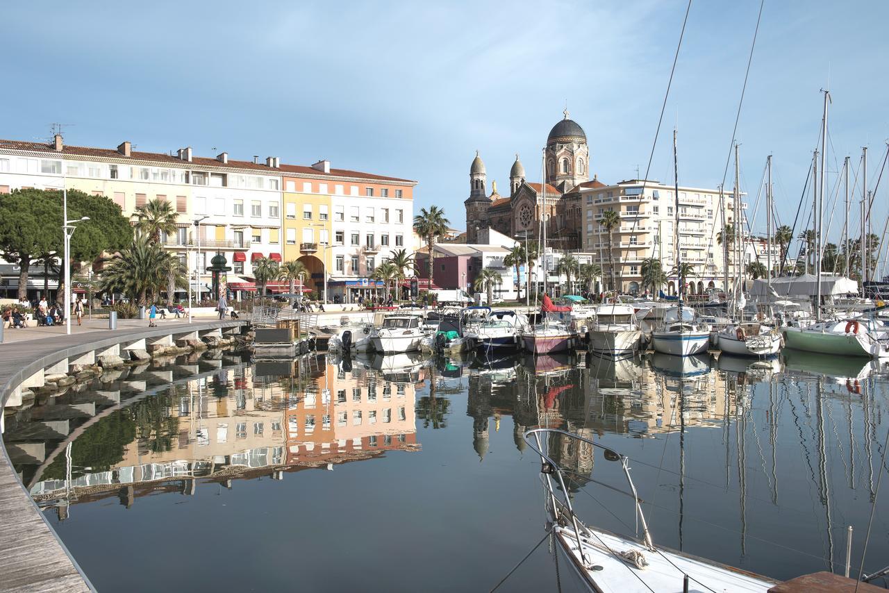 Domitys La Palombine Aparthotel Saint-Raphaël Buitenkant foto